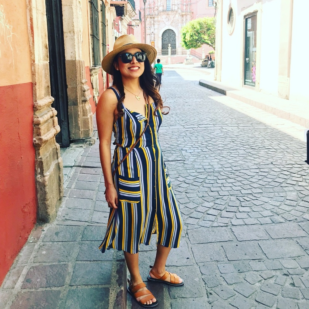 Meet your Posher, Carolina